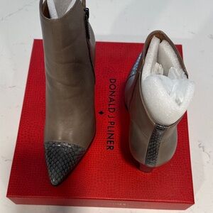 Donald J. Pliner Women's Taupe Leather Pointed Toe Ankle Boots